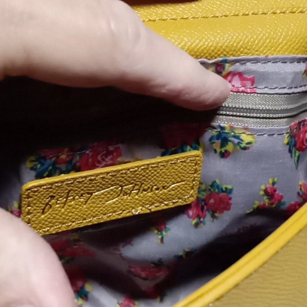 Betsey Johnson Tiny Hearts Satchel NWT CLEARANCE! FINAL PRICE! - Picture 5 of 7